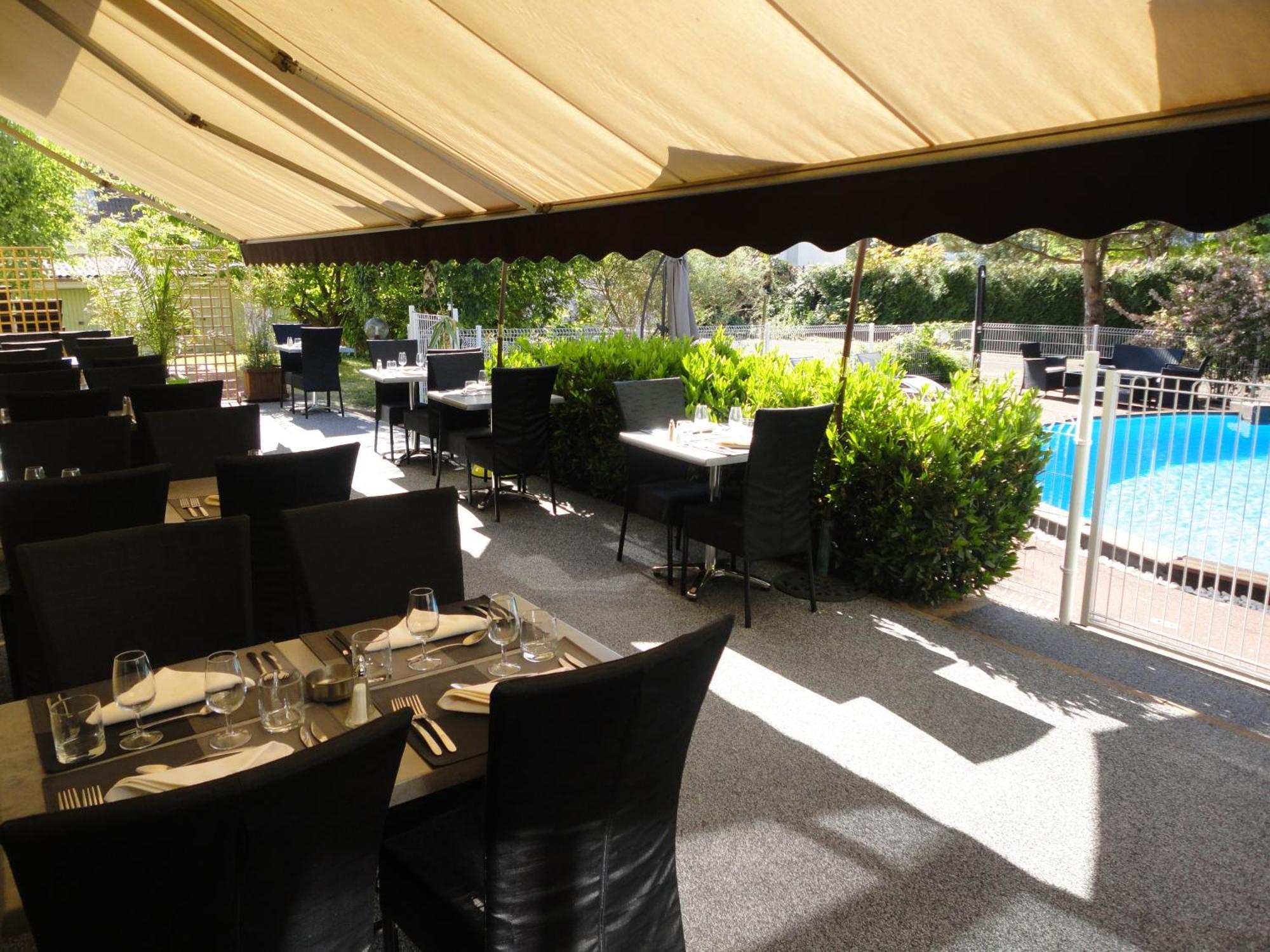 Logis Les Charmilles Chalon-Sur-Saone Sud Hotel Lux Luaran gambar