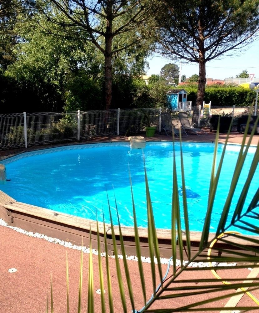 Logis Les Charmilles Chalon-Sur-Saone Sud Hotel Lux Luaran gambar